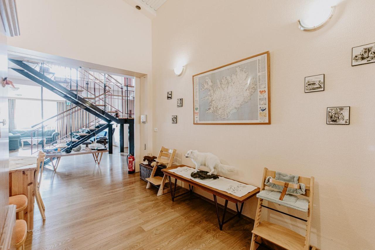 Narfastadir Guesthouse Laugar  Buitenkant foto