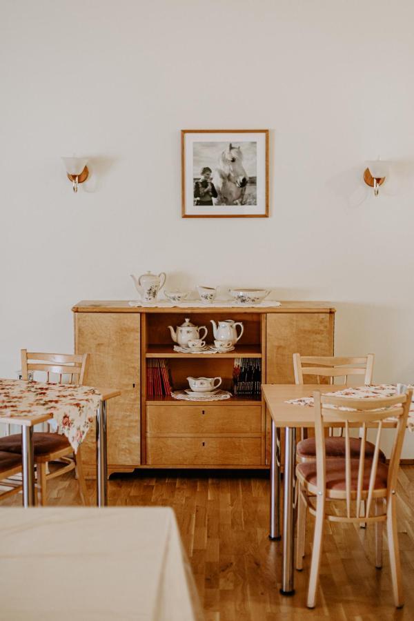 Narfastadir Guesthouse Laugar  Buitenkant foto